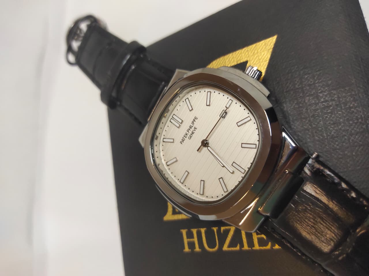 Leather Strap Patek Philippe (Black) - Premium | Huzien